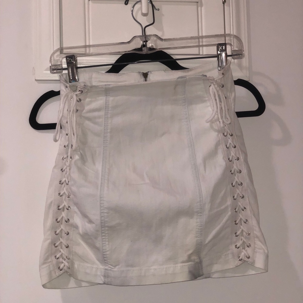 LF skirt